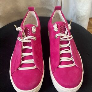 Paul Green Pink Sneakers Sleek Minimalist Design
